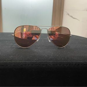 Barely used Rayban Aviator Sunglasses